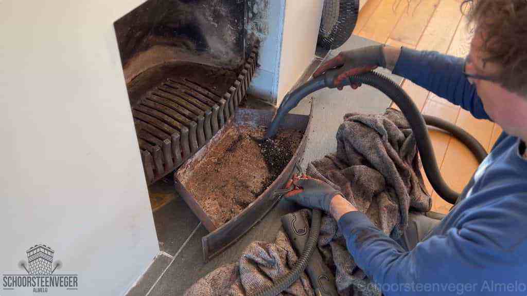 Prijs schoorsteenvegen Almelo schouw reinigen Prijs schoorsteenvegen Almelo schouw reinigen